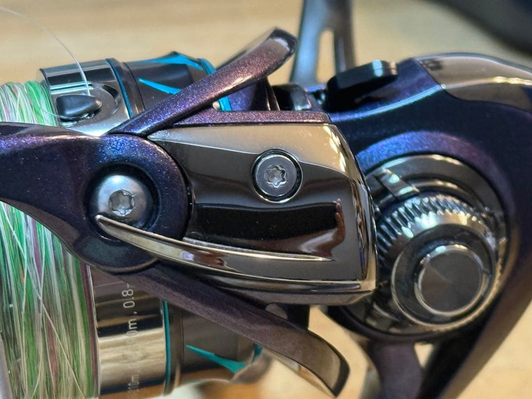 DAIWA エメラルダス　MX2508PE スピニングリール