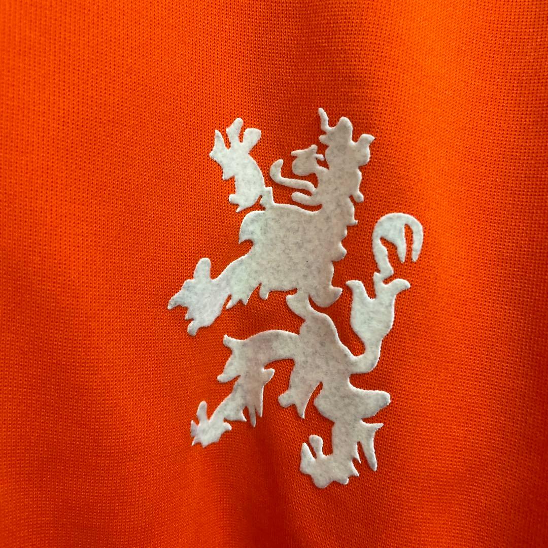 adidasトラックジャケット 【treasure ASAHI着用】