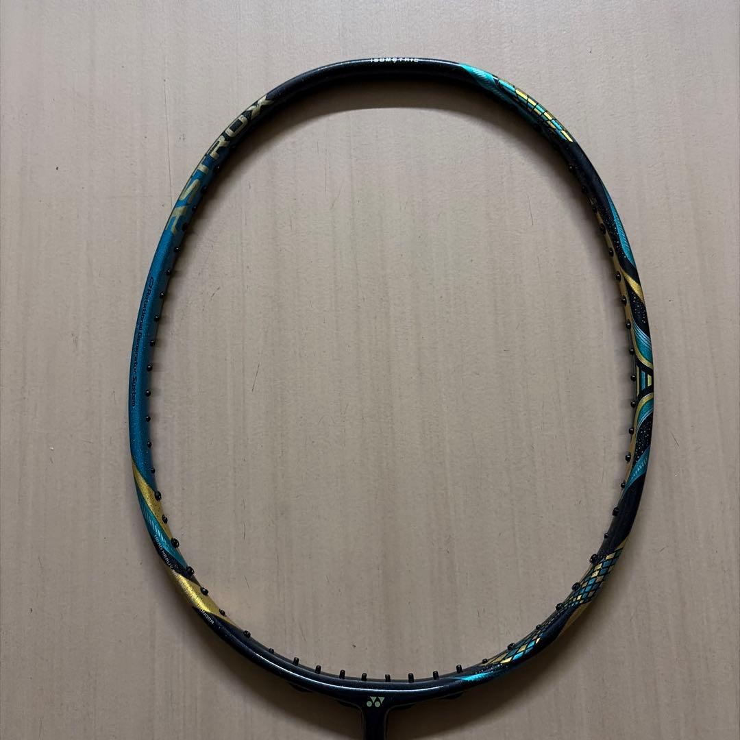 YONEX NANORAY 10 バドミントンラケット