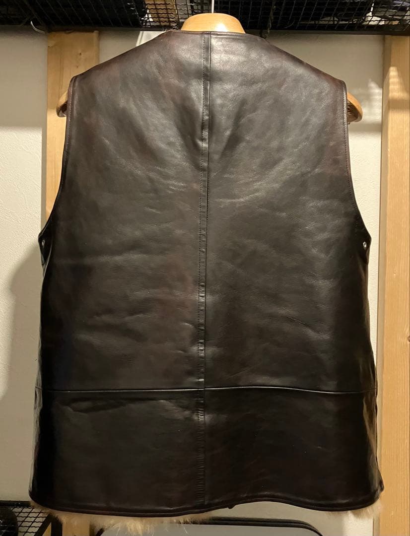 キャピタル kapital 革ベスト