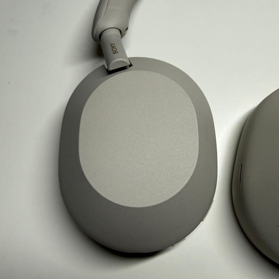 SONYワイヤレスヘッドホンwh-1000xm5 プラチナシルバー