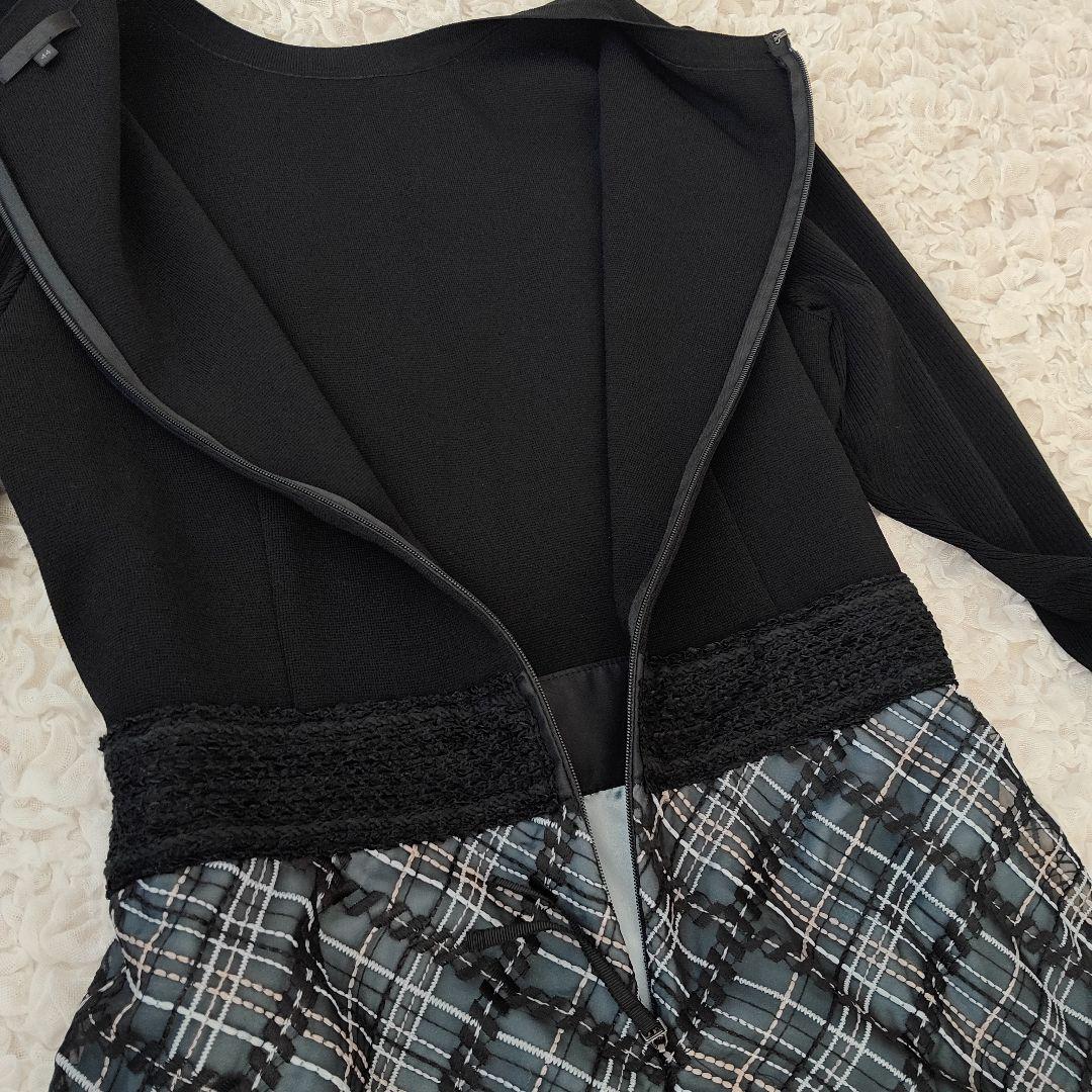 TO BE CHIC（ラージ）ドッキングワンピース　大きいサイズ　刺繍チュール