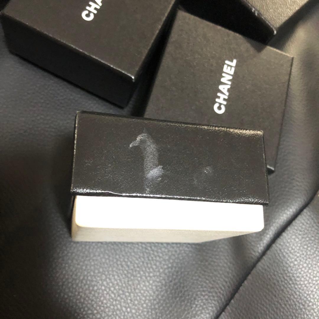 シャネル　アクセサリー用箱　バッグ用箱　ピアス、ネックレス等に