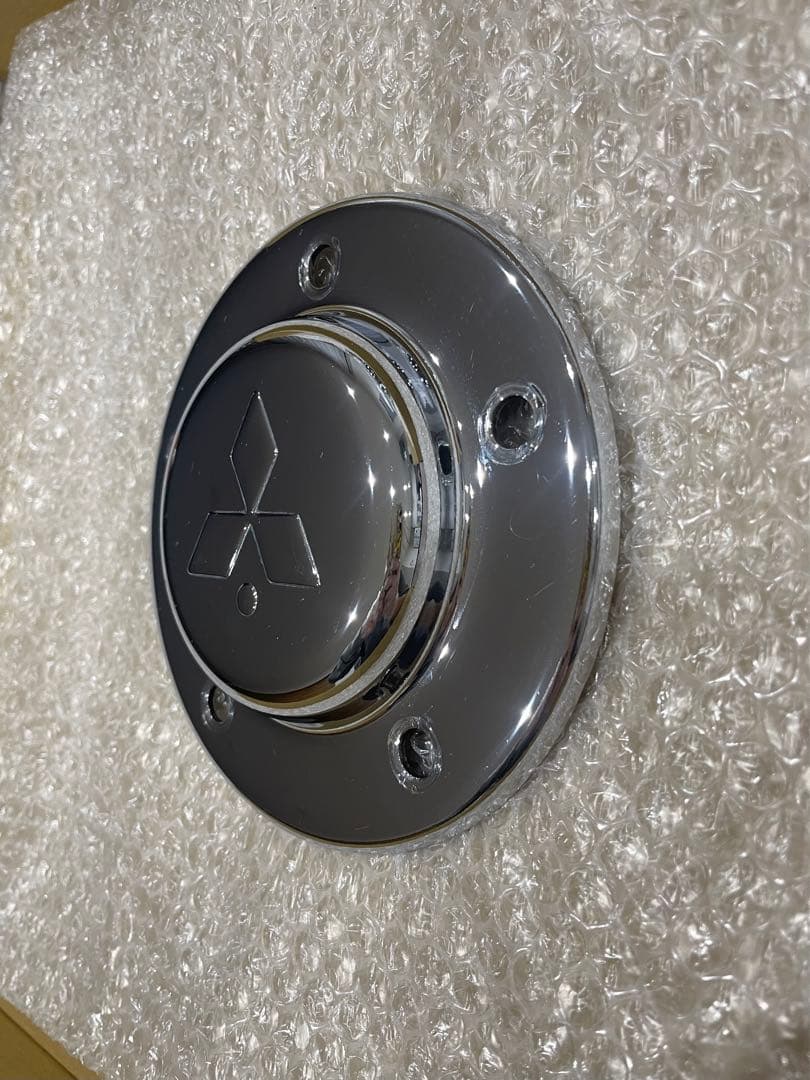 フロントハブカバー 2枚セットボルト付き三菱FUSO国産メッキ高床用 USED品