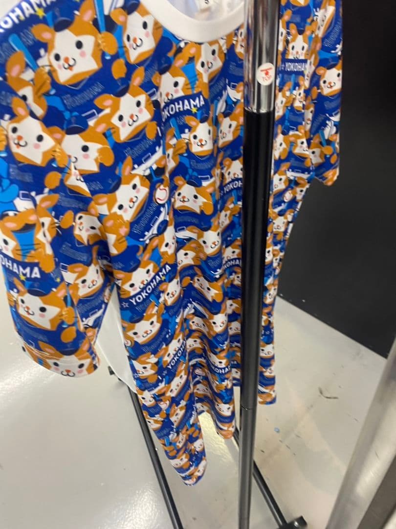 新品未開封横浜ベイスターズ　スターマンビジターTシャツ