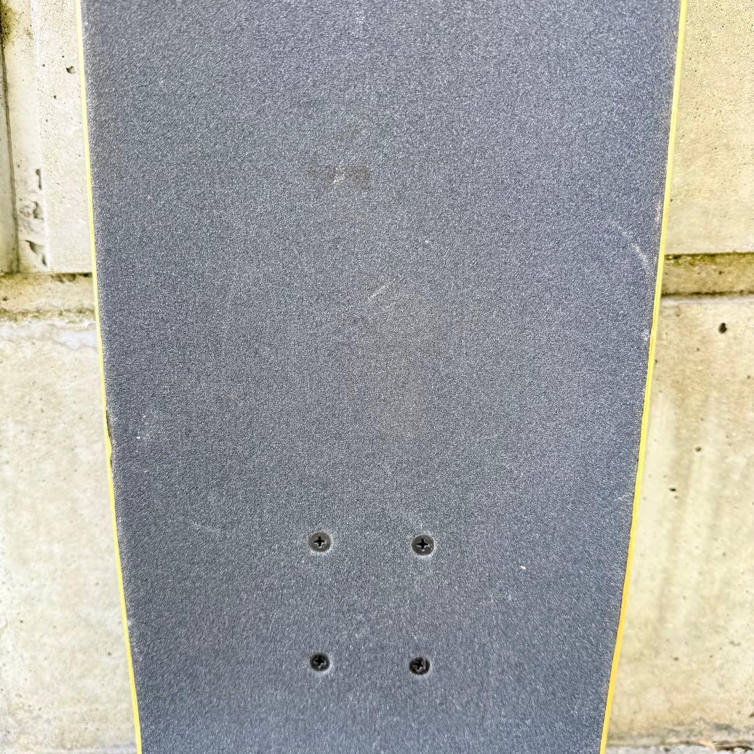 GIRL スケートボードデッキ ホワイト