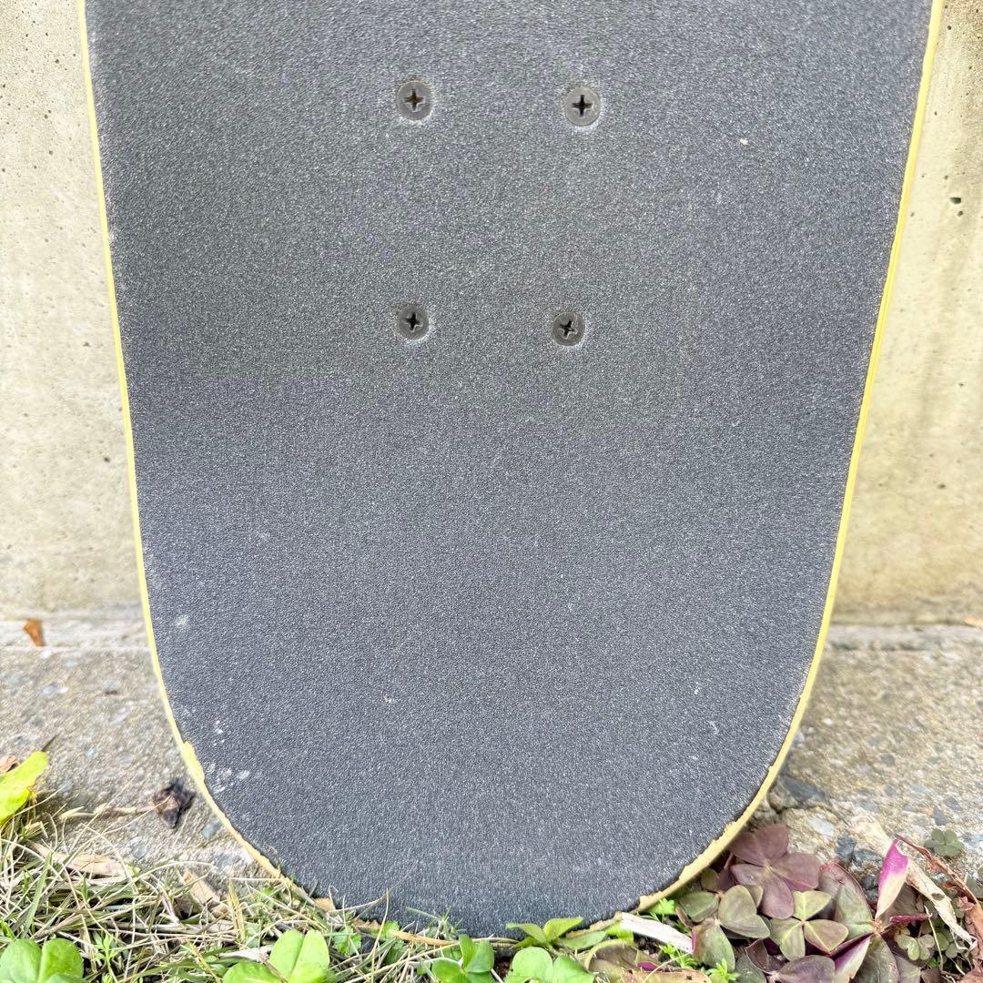 GIRL スケートボードデッキ ホワイト