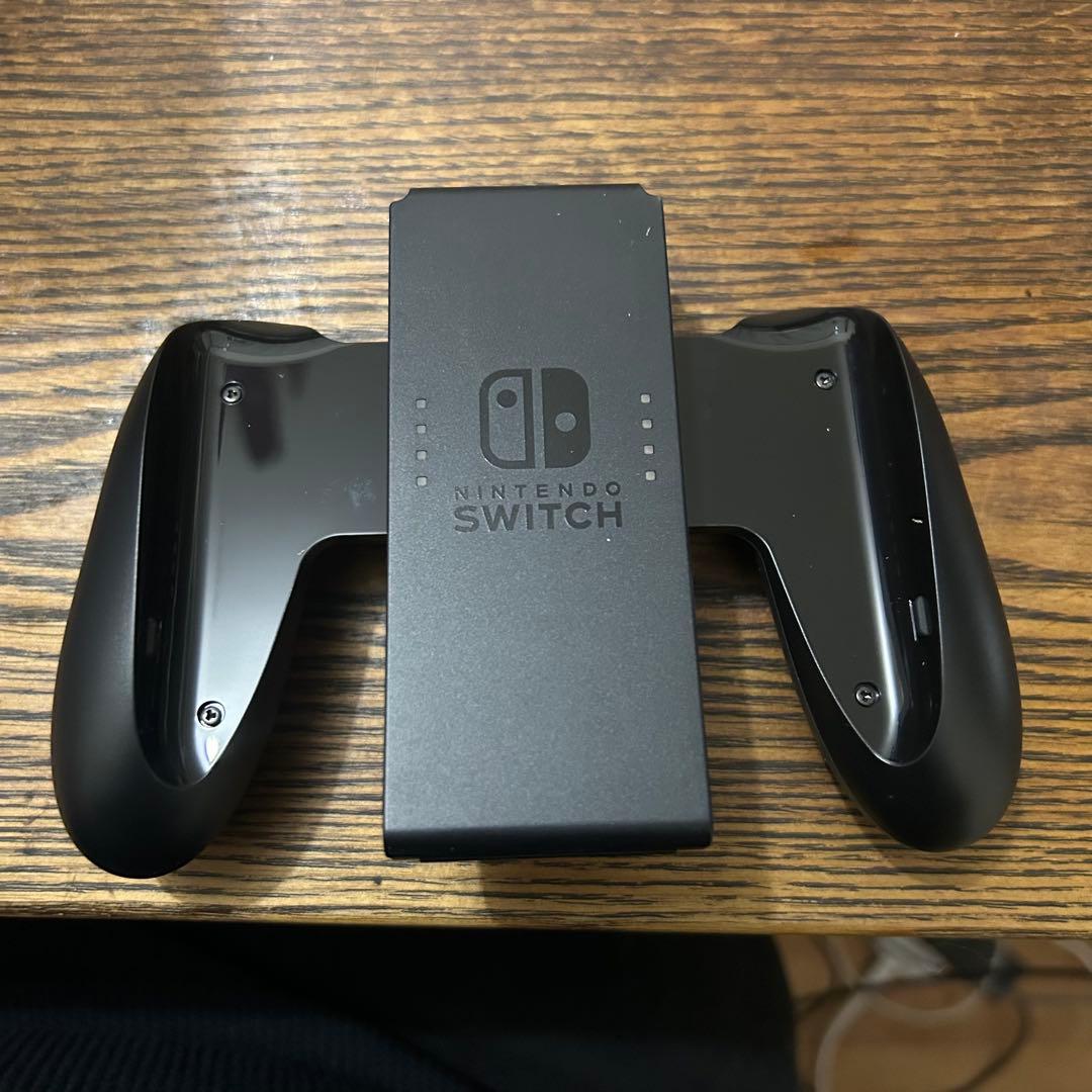 美品　Nintendo Switch 本体　付属品完備　使用少バッテリー強化版