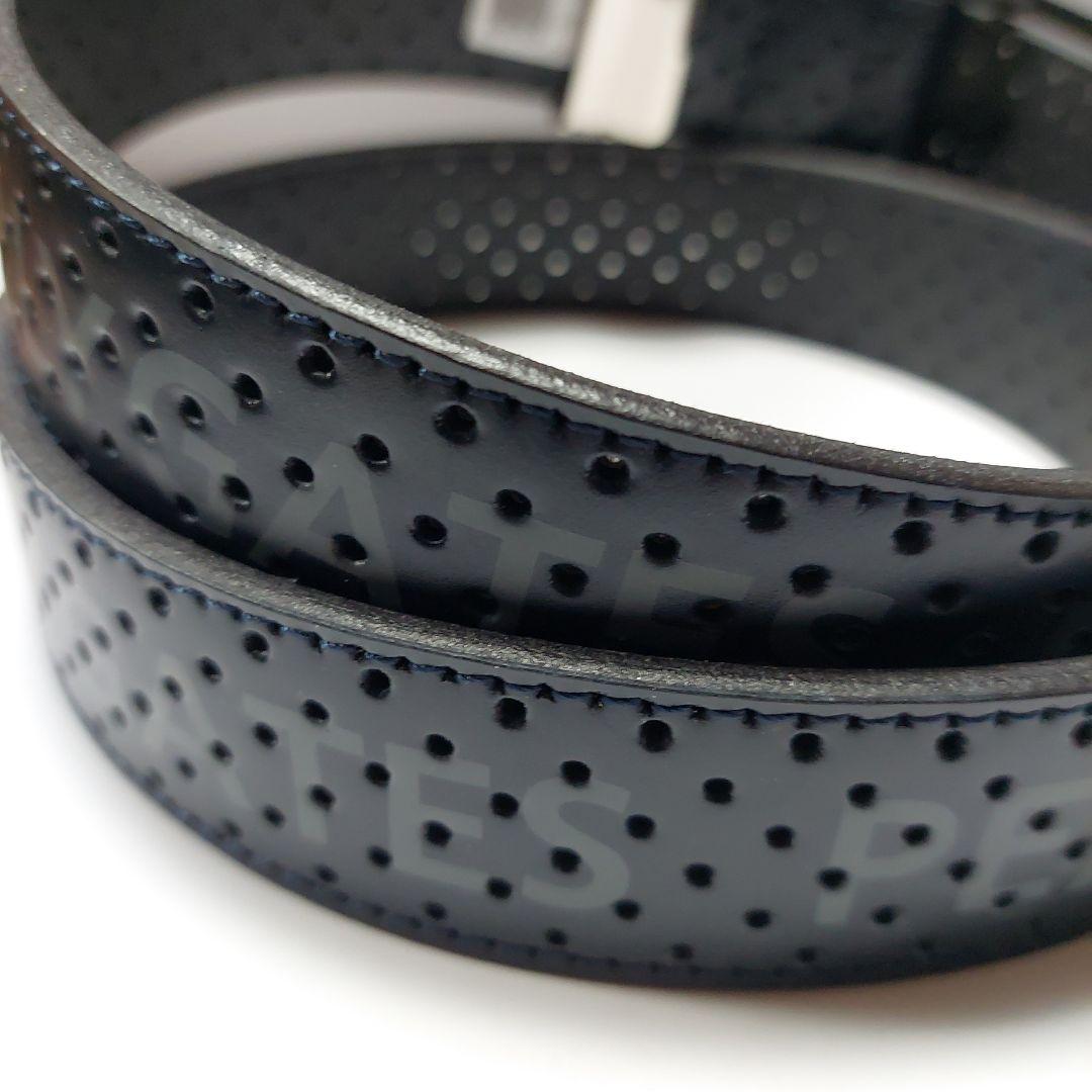 PEARLY GATES 穴あきデザイン ロゴ入りベルト 2色セットです。