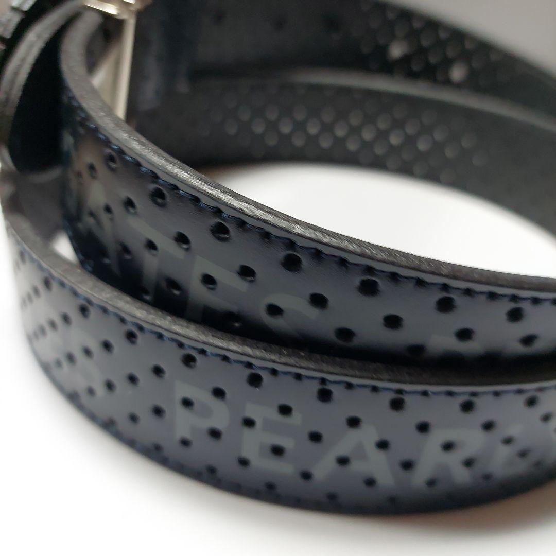 PEARLY GATES 穴あきデザイン ロゴ入りベルト 2色セットです。