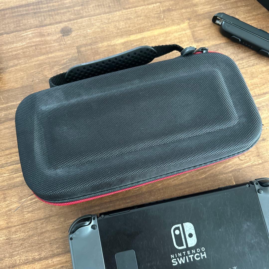 任天堂　スイッチ Nintendo Switch 本体　グレー