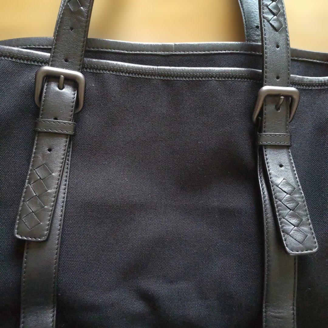 BOTTEGA　BENETA 黒のキャンバスレザートートバッグ