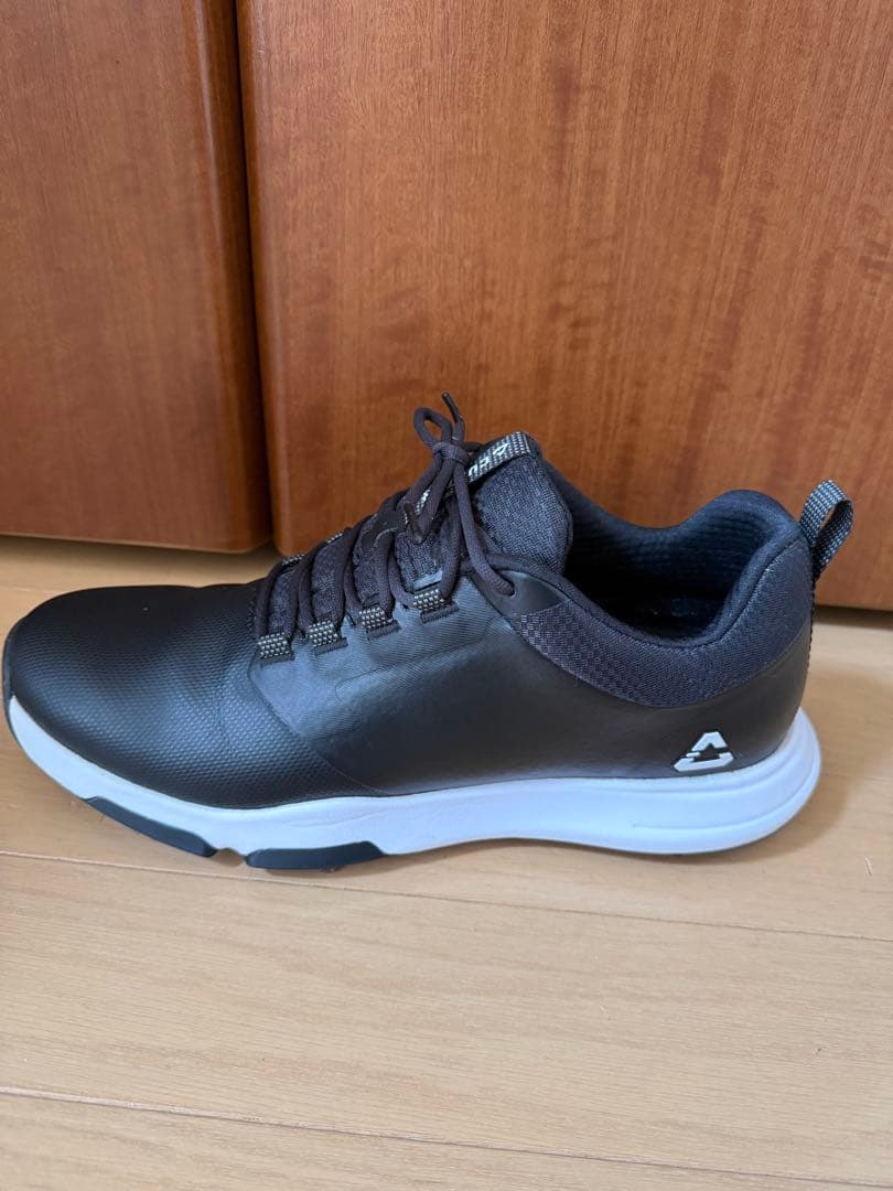 トラビスマシュー　シューズ27㎝