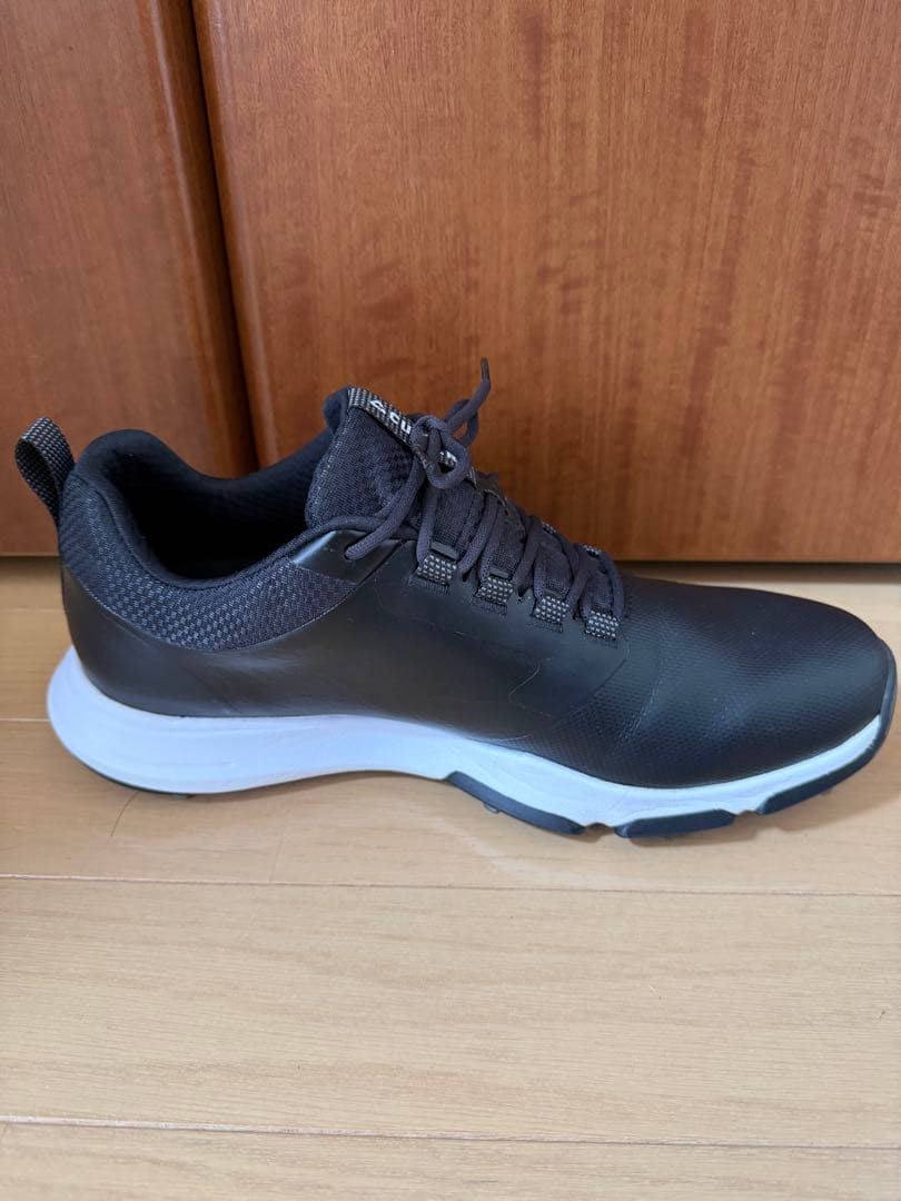 トラビスマシュー　シューズ27㎝