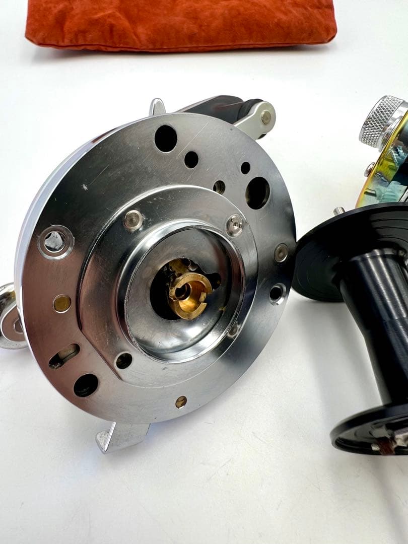 Abu Garcia AMBASSADEUR 6500CS ROCKETオーロラ