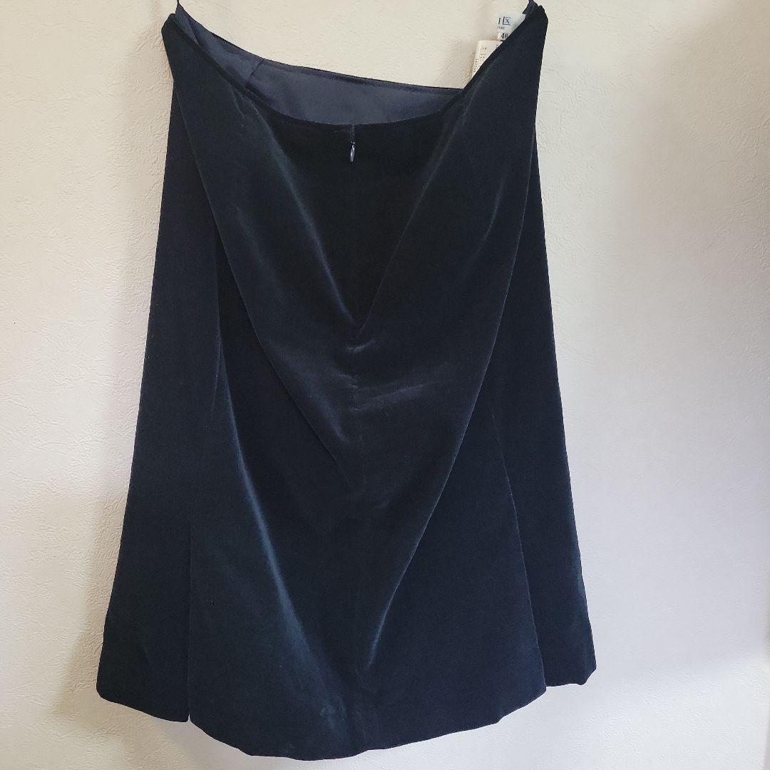 美品　傷、汚れなし　レディース　ベルベット　スーツ上下　紺色　13号　紺色