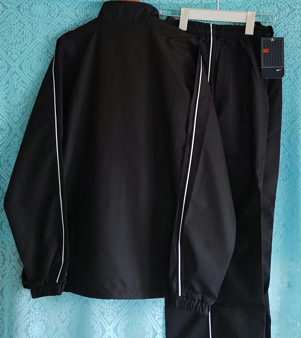 新品レディース Nike 上下セット上着 L サイズ 　パンツ M サイズ