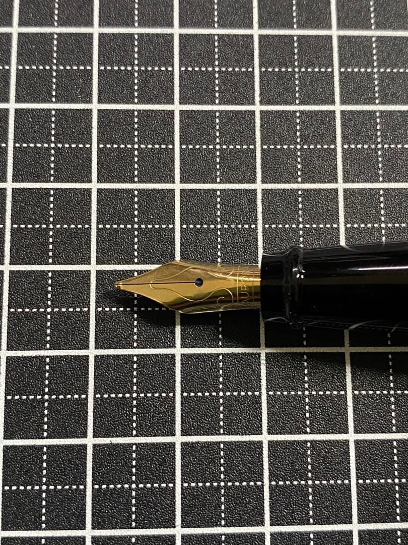 AURORA イプシロン　イエロー　万年筆　字幅M