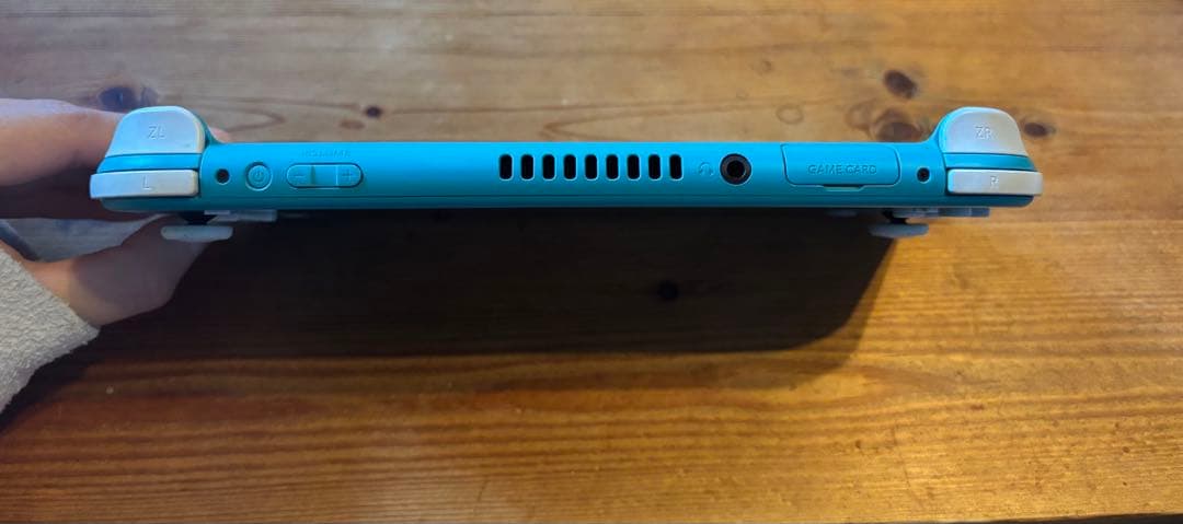 Nintendo SwitchLite ターコイズ本体 どうぶつの森カセット付き