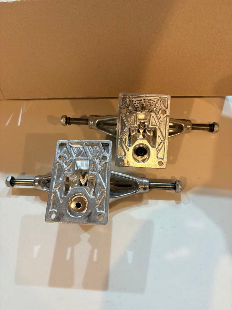 VENTURE TRUCK V-LIGHT 5.0 Hi サイズ50 トラック