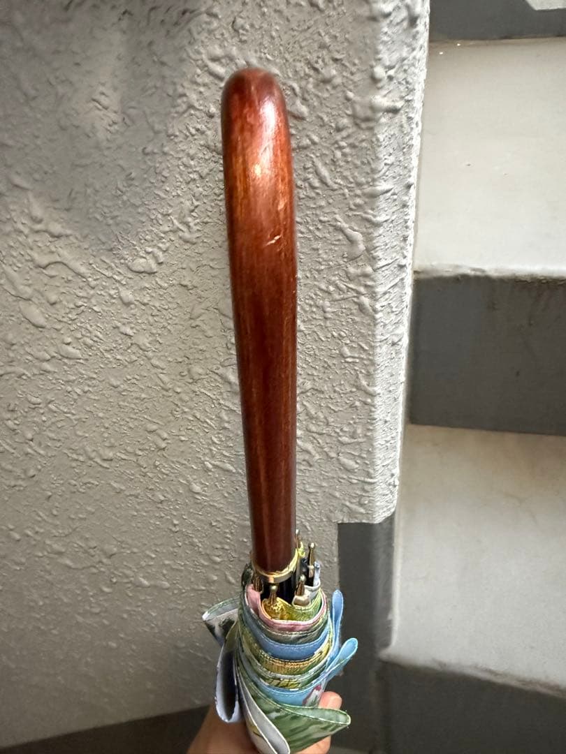 【人気】マンハッタナーズ　手開き式　雨傘　耐風式　素敵なマンハッタン　長傘