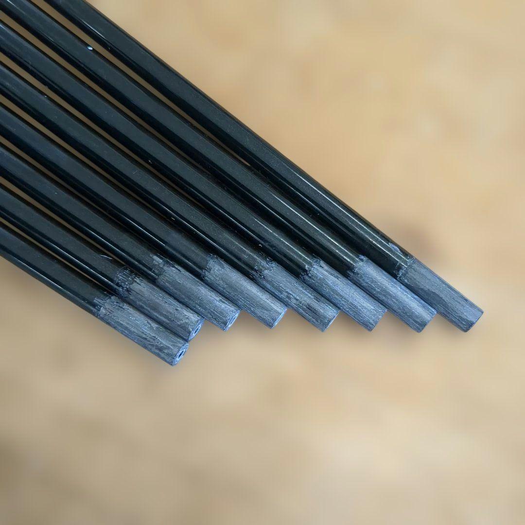 中古美品 GRAPHITEDESIGN RAUNE 5-PW.AW.SW 8本