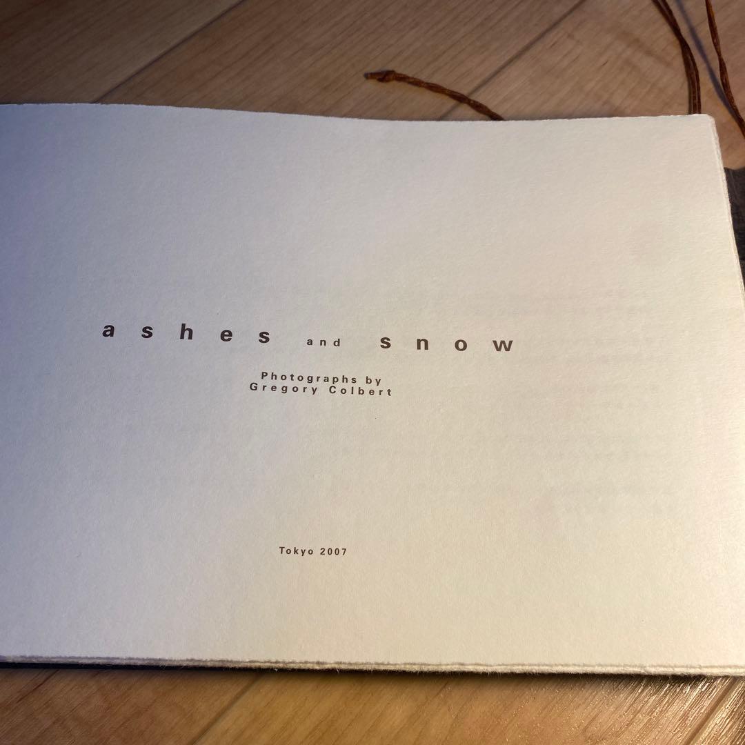 洋書 ashes and  by Gregory Colbert 2007