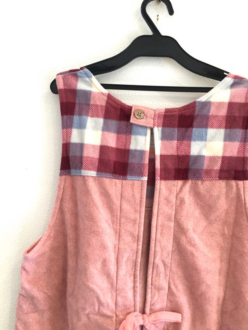 特価♥フリースエプロン　保育士　あったか　猫　ネコ　マチルダ　かわいい　クスグル