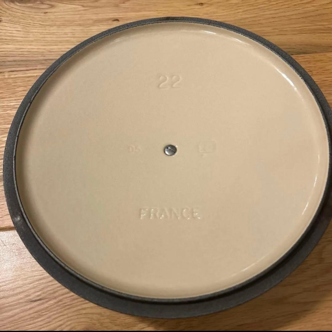 LE CREUSET ココットロンド　ブラウン　22 ル・クルーゼ　茶色