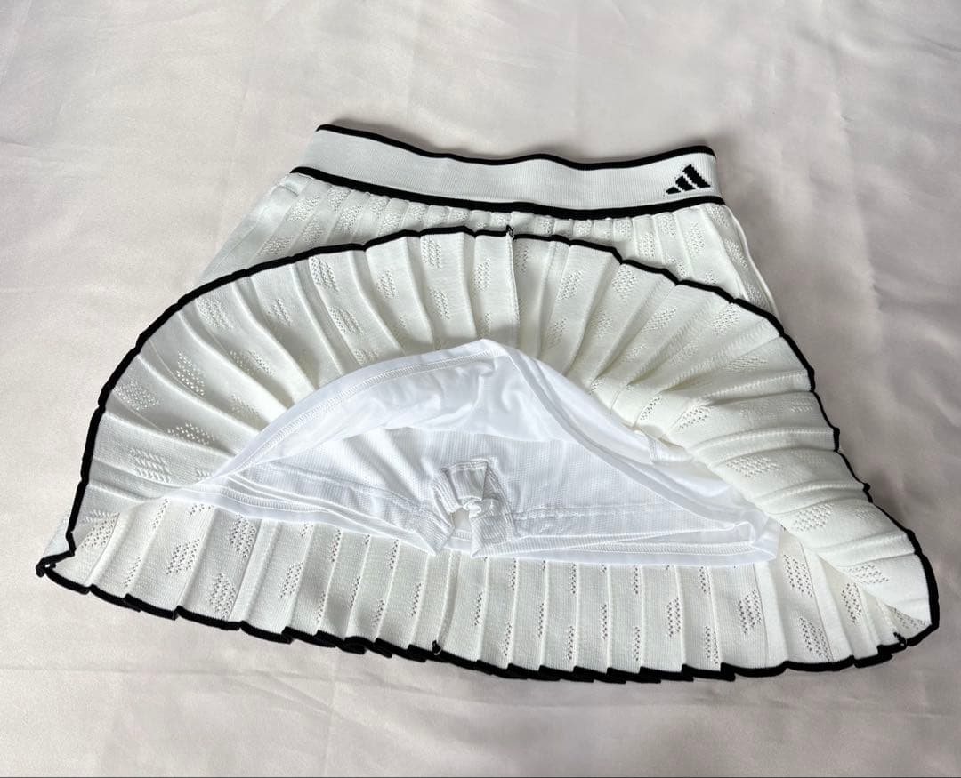 新品adidasゴルフ　春夏上下セットアップ　フェミニン 人気完売品