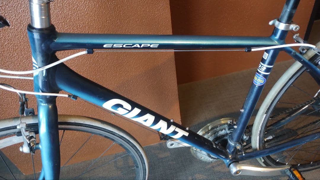 GIANT ESCAPE ジャイアント　エスケープ　クロスバイク