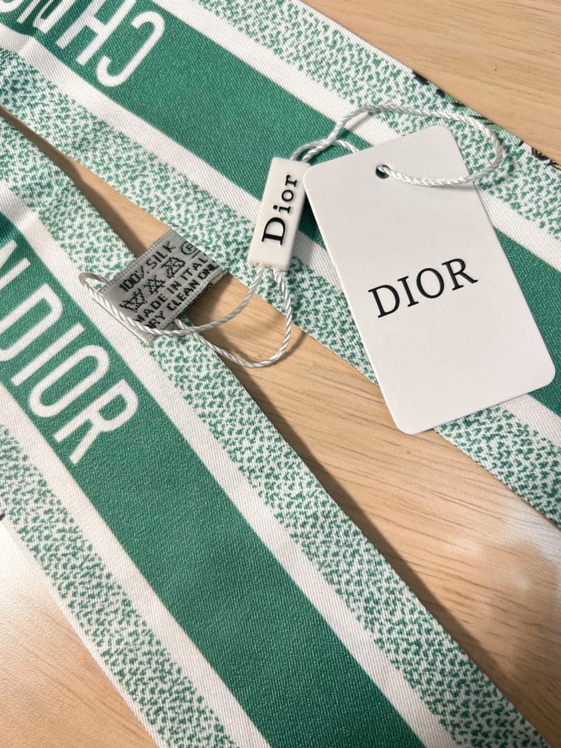 フラワー　バタフライ　スカーフ グリーンDIOR