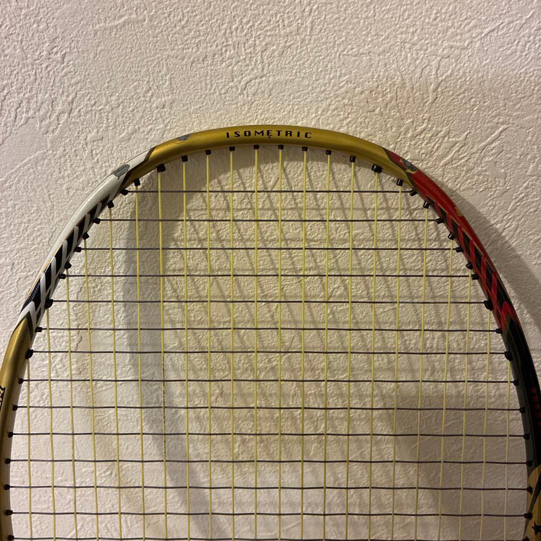 YONEX VOLTRIC LD-FORCE 4UG5 リンダンモデル　お値下げ