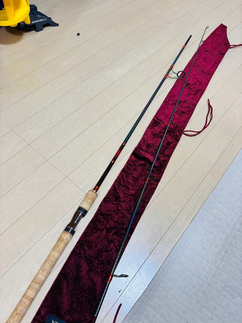 シマノ ワールドシャウラ 2833 旧赤