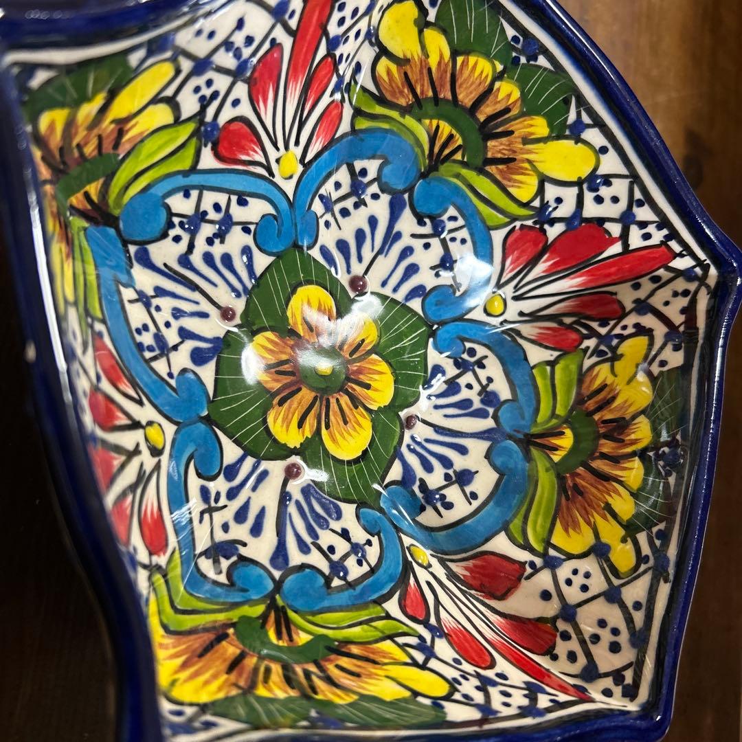 メキシコ　ブルガリア　ハンドメイド　タラベラ焼き　トロヤン焼　スリップウェア