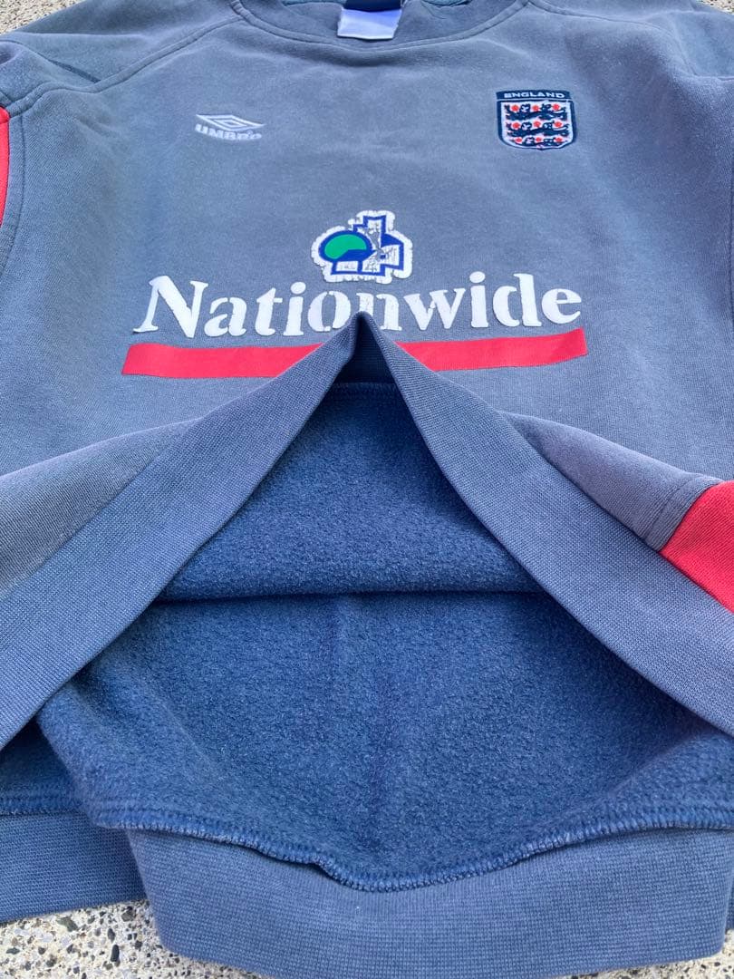 【入手困難】アンブロxイングランド代表 スウェットシャツ　プルオーバー L