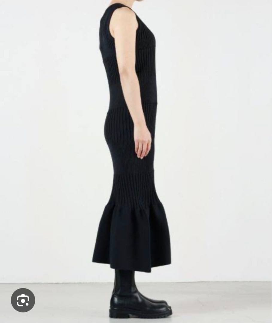 【CFCL】タグ有りブラックノースリーブロングワンピースsize.1