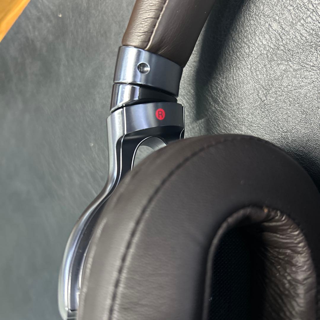 【美品】SONY MDR-1A ステレオヘッドホン シルバー　ハイレゾ対応