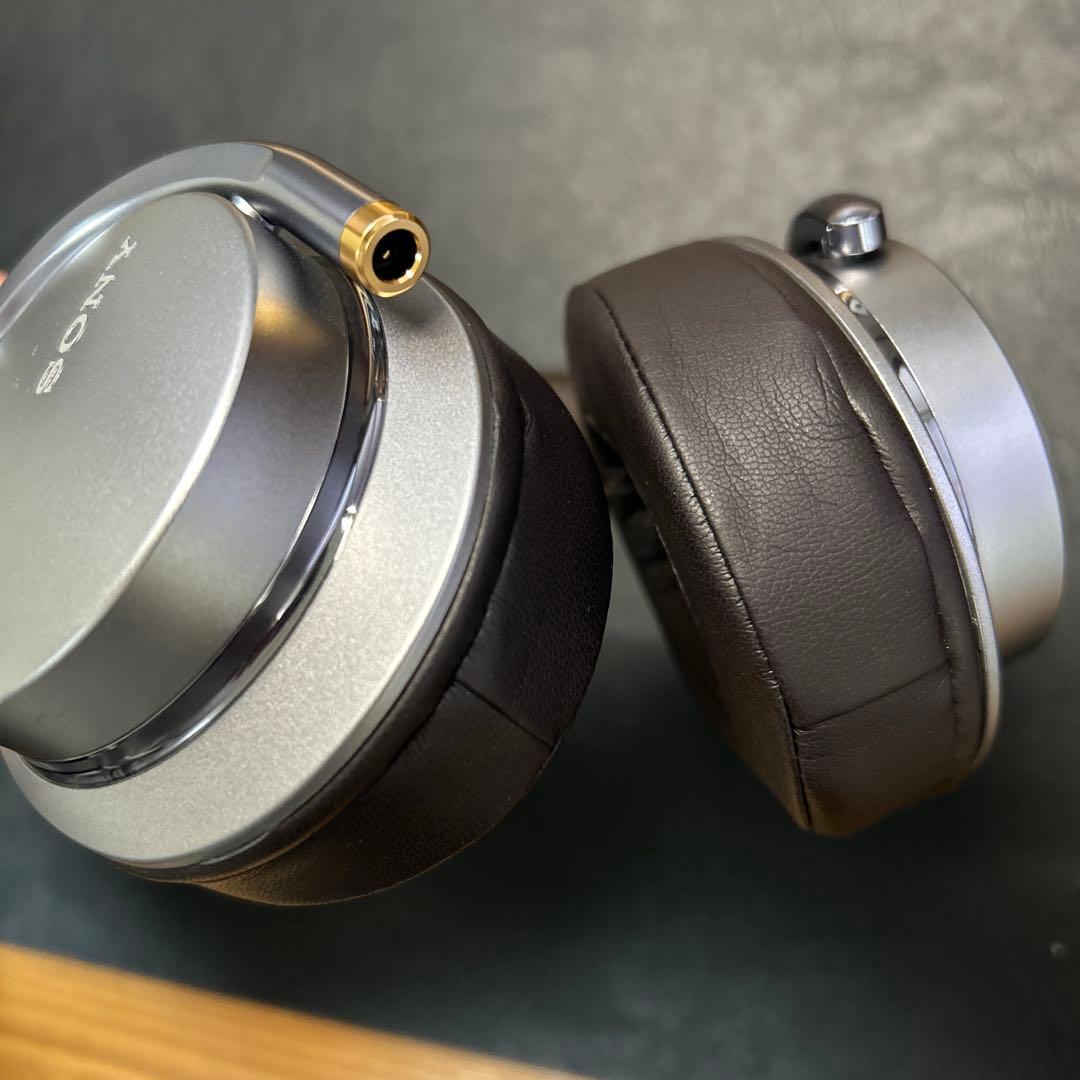 【美品】SONY MDR-1A ステレオヘッドホン シルバー　ハイレゾ対応