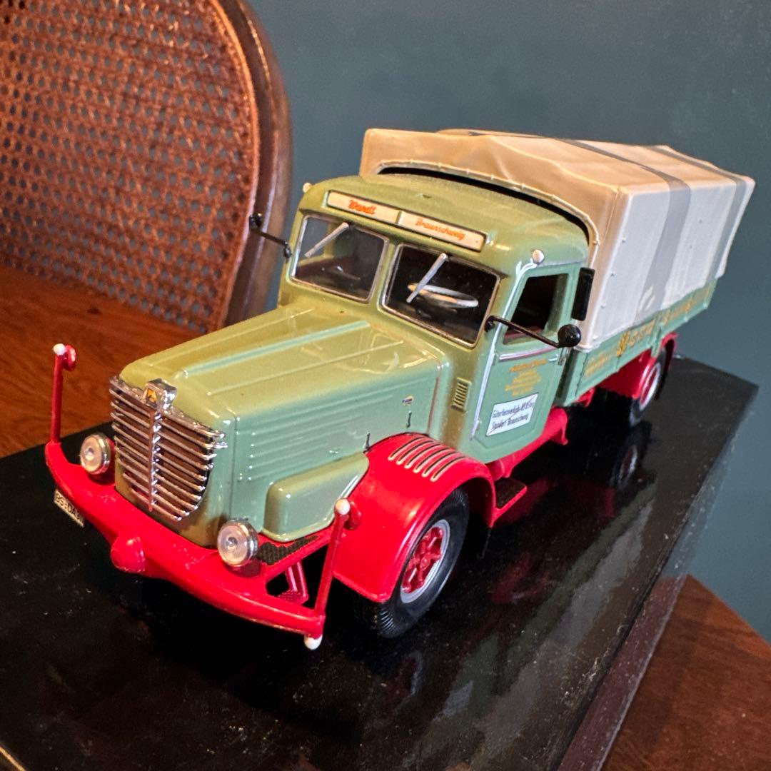 MINICHAMPS Büssing 8000S トラック