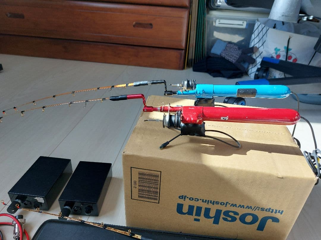 ワカサギ秘伝電動リール　左右2個、穂先4本　セット色々