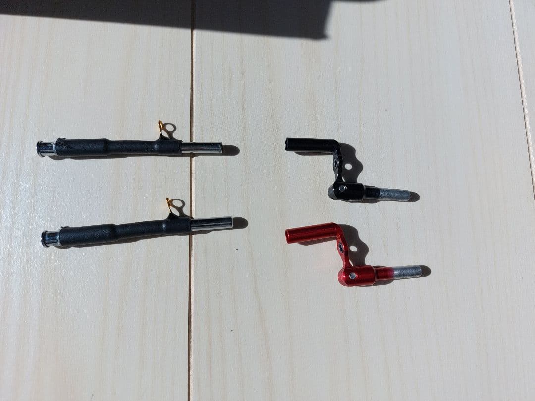 ワカサギ秘伝電動リール　左右2個、穂先4本　セット色々