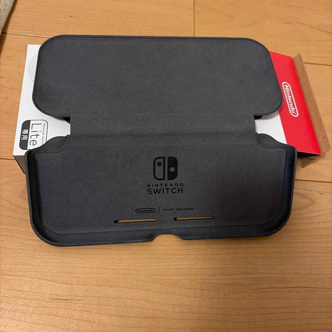 Nintendo Switch Lite コーラル 本体と純正フリップカバー