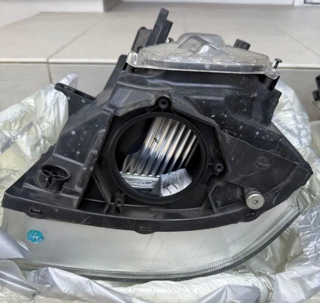 美品　64エブリイ系後期　ヘッドライト 2個セット