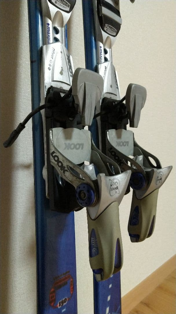 atomic アトミック スキー板 150cm ビンディングセット