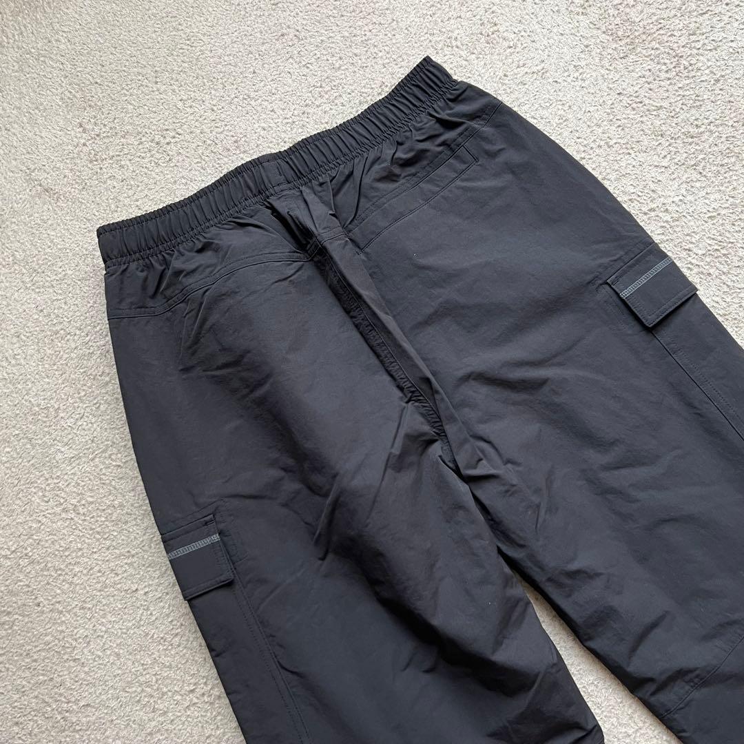 タグ付き　プーマ　ナイロンパンツ　トラックパンツ　裏起毛　ブラック　サイズO