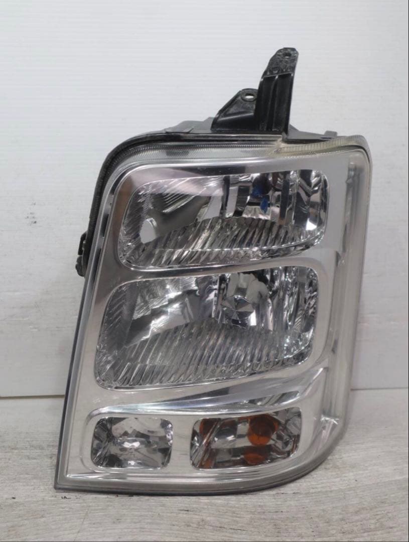 エブリィワゴンDA64w HIDライト左右