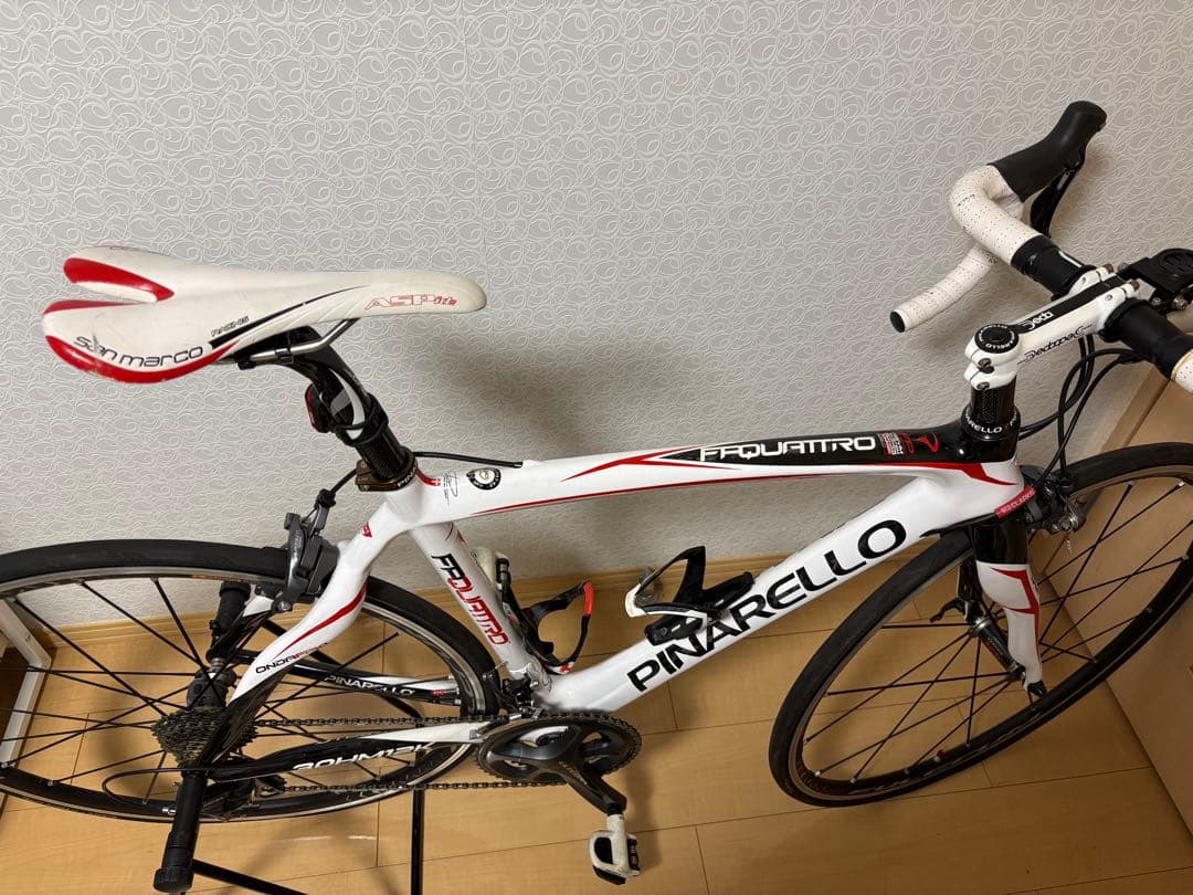 ピナレロPinarello FP QUATTRO Carbonサイコン　付き