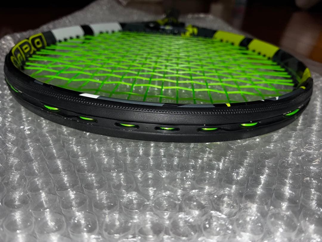 ピュアアエロ2022 PURE AERO バボラ BabolaT グリップ1