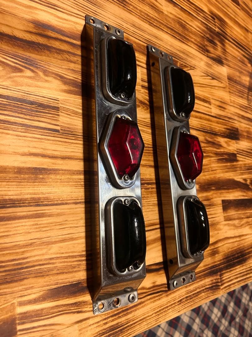 トラック　車高灯　ステー付き